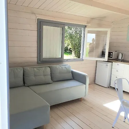 אכסניה Kiszkowianka Skrzeszewo (Koszalin)